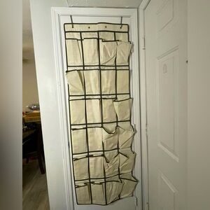 Over-the-Door Cream Shoe Organizer. 12 pairs